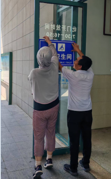 為做好各項(xiàng)活動(dòng)順利進(jìn)行，后勤管理處工作人員積極做好服務(wù)保障工作